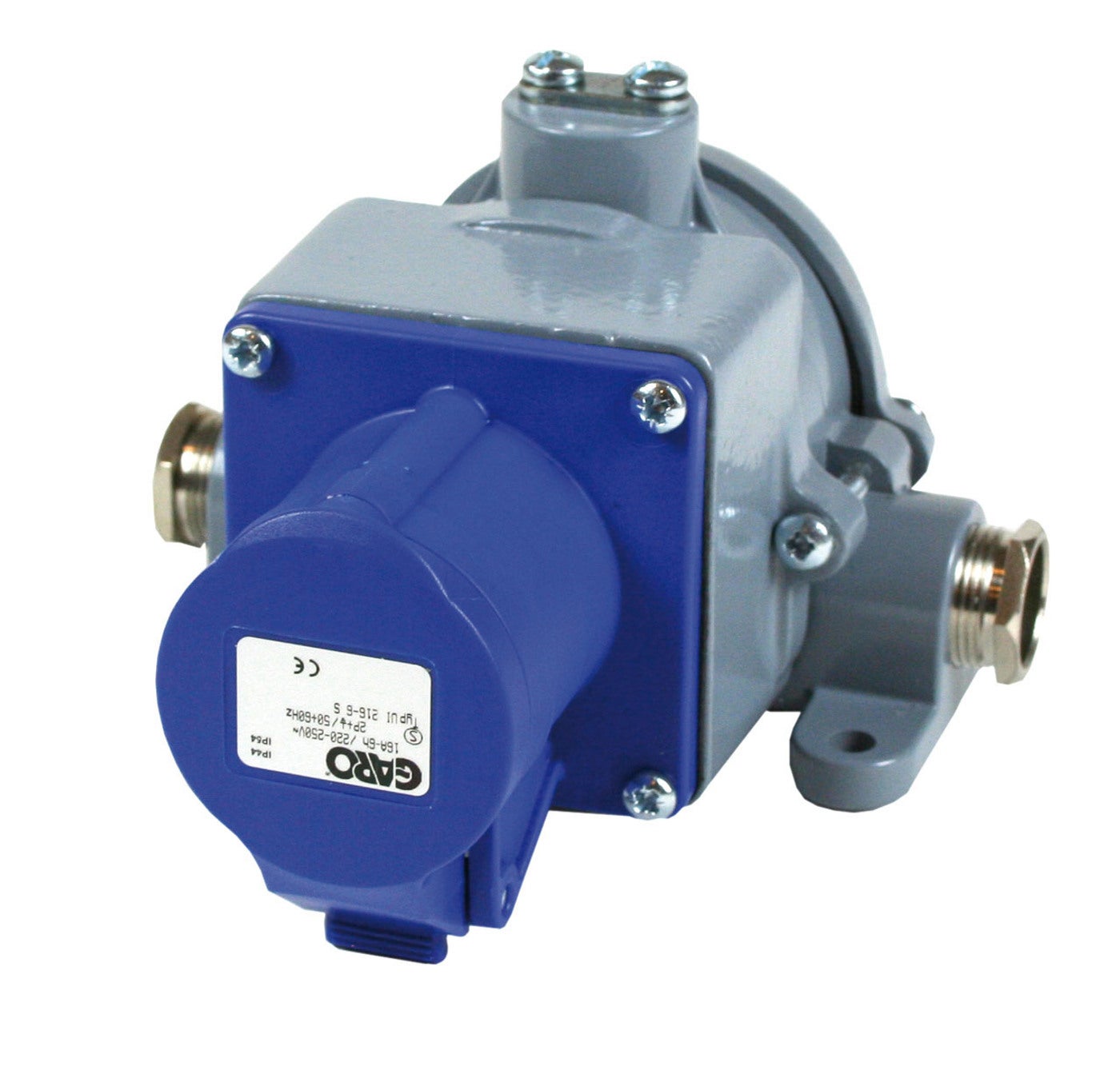 Junction box with outlet IP54