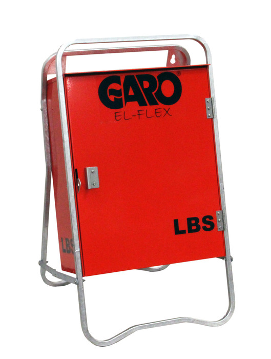STANDS LOCKABLE - 1
