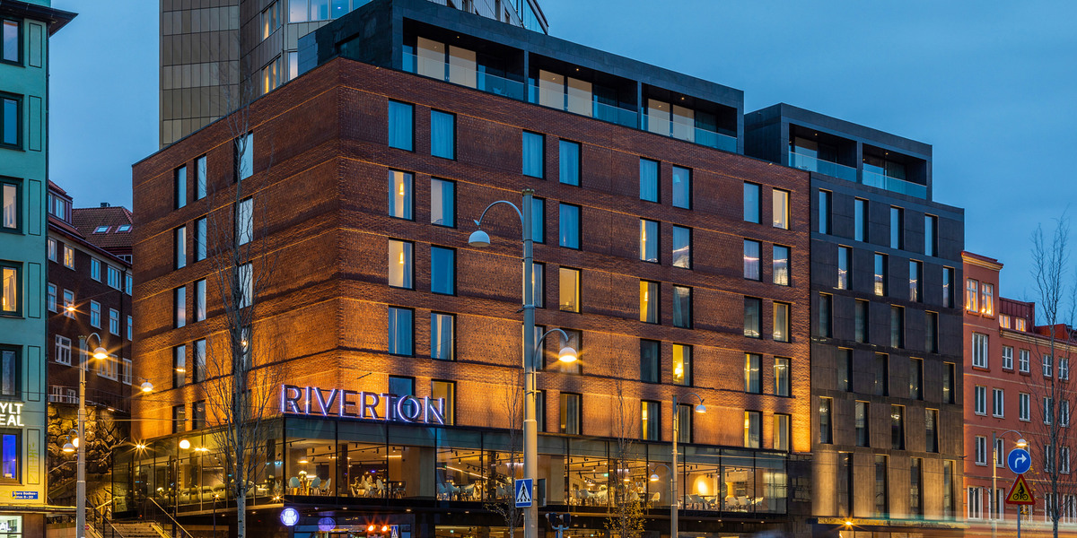 Massive renovation of Hotel Riverton