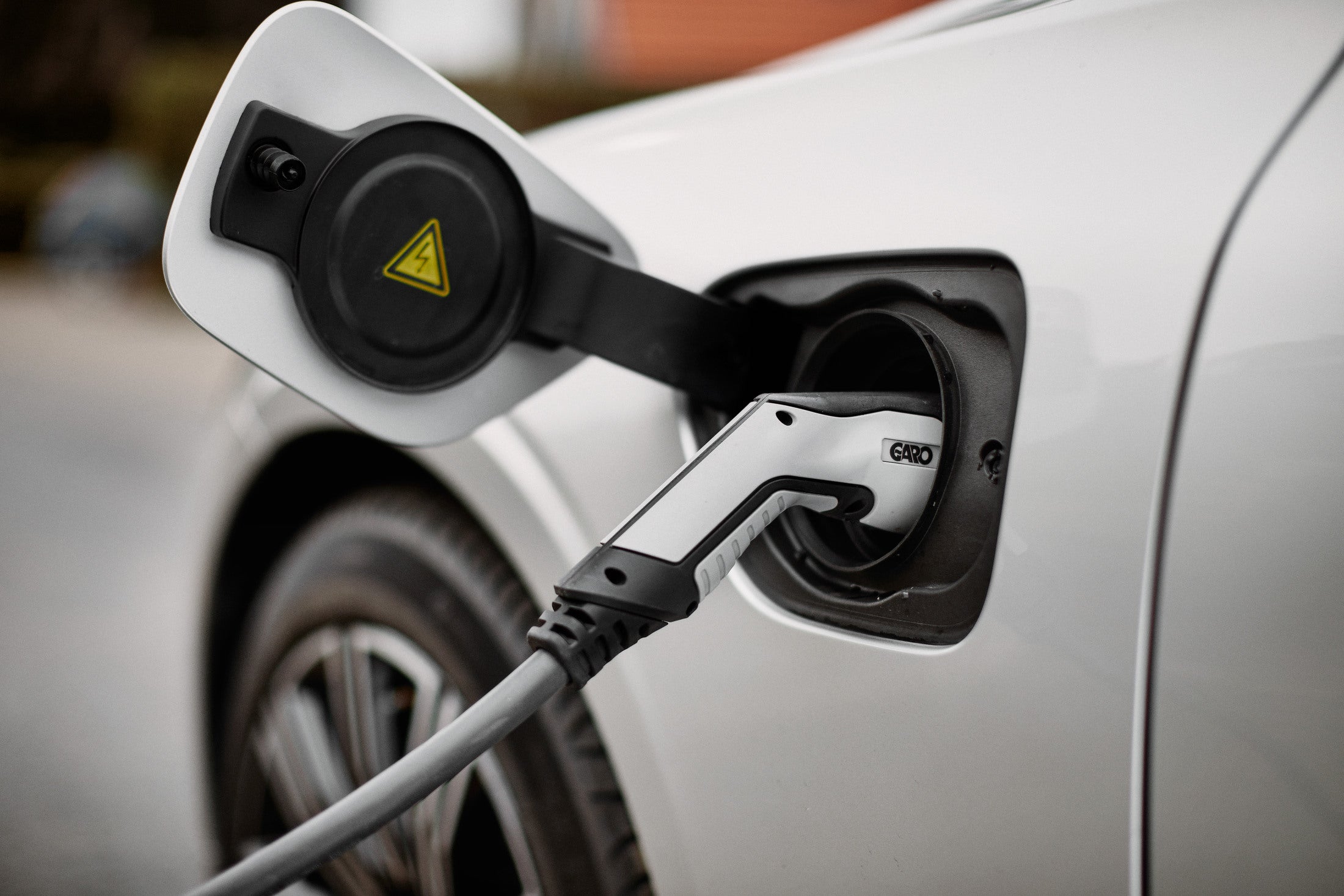 New requirements for electric car chargers in the UK 